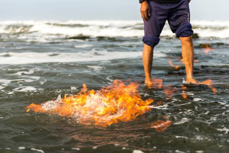 Giải mã các tình huống mơ thấy biển lửa